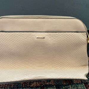 Elegant Cream Shoulder Bag